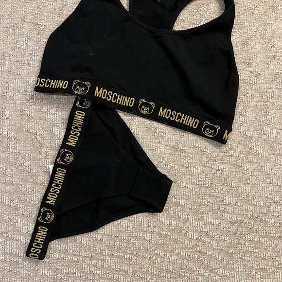 Love Moschino bra and panties set NWOT - Picture 2 of 4
